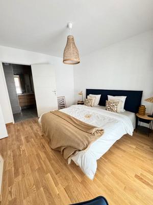 Appartement - 90 m² - 4 pièces