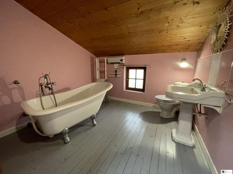 Maison traditionnelle - 126 m² - 4 pièces