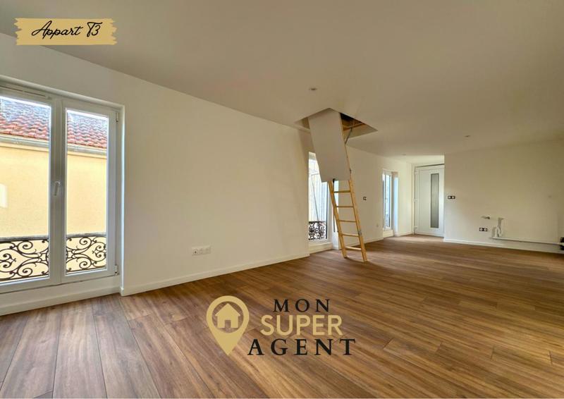 Immeuble - 142 m² - 10 pièces