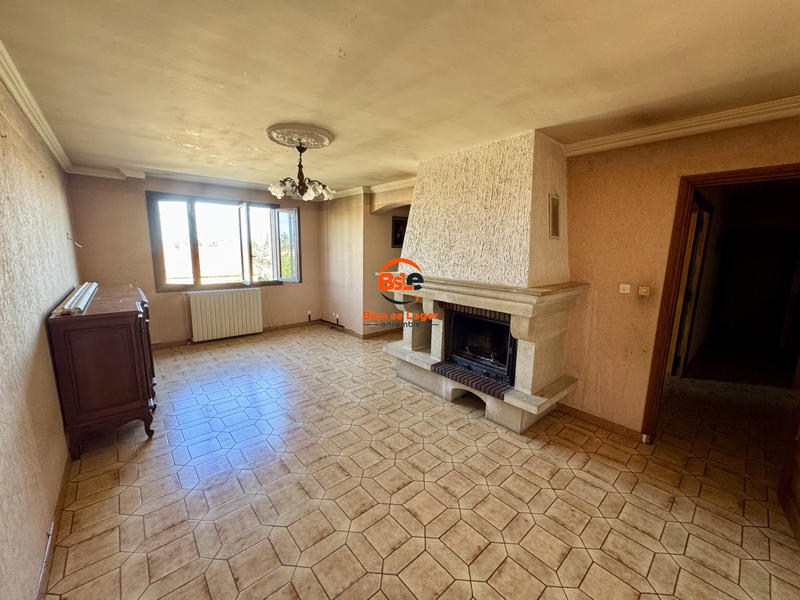 Maison - 214 m² - 7 pièces