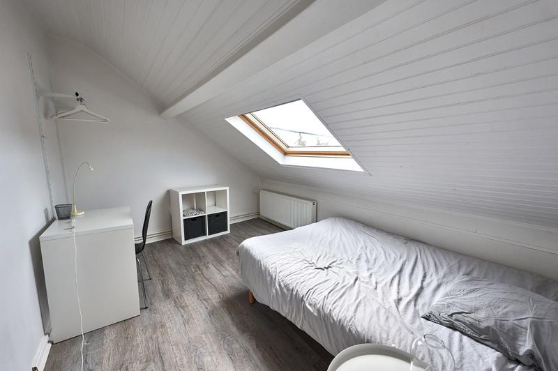 Appartement - 92 m² - 6 pièces