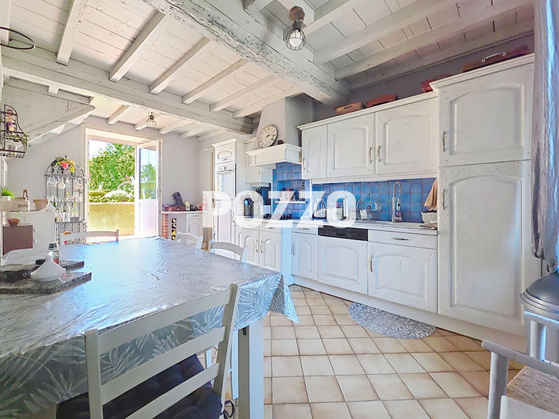 Maison - 97 m² - 5 pièces