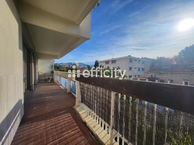 Appartement - 84 m² - 4 pièces