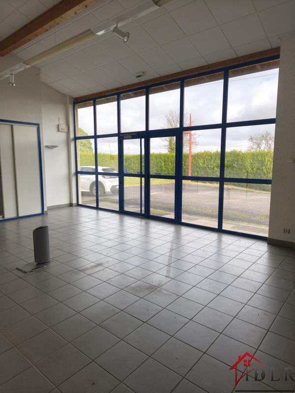 Local d'activité / Entrepôt - 187 m²