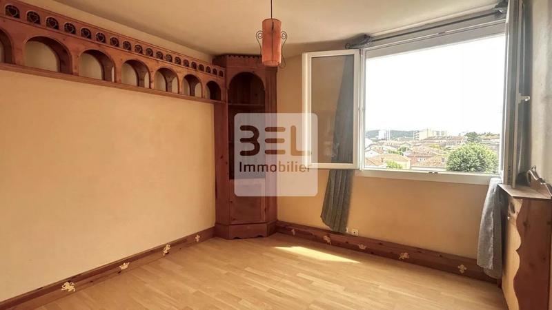 Appartement - 81 m² - 5 pièces