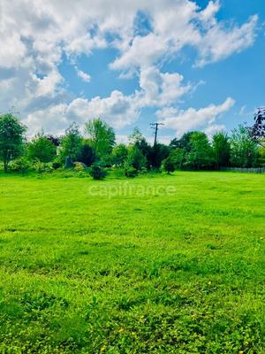 Terrain constructible - 1 975 m²