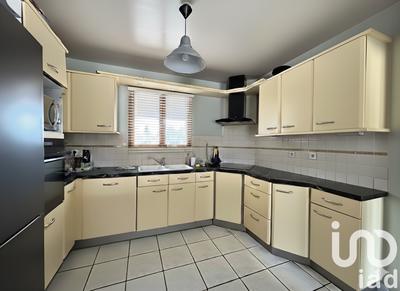 Maison - 92 m² - 5 pièces