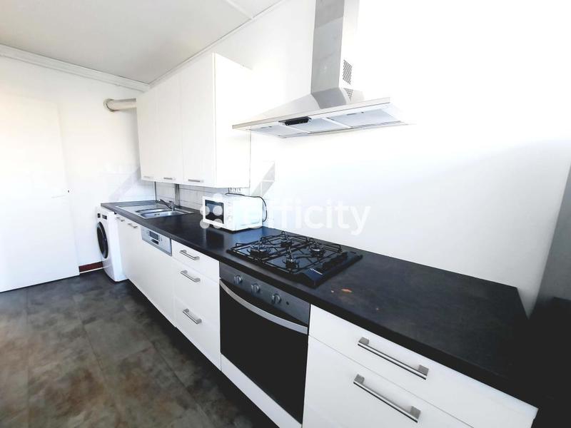 Appartement - 65 m² - 4 pièces