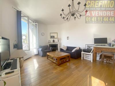 Appartement - 93 m² - 5 pièces