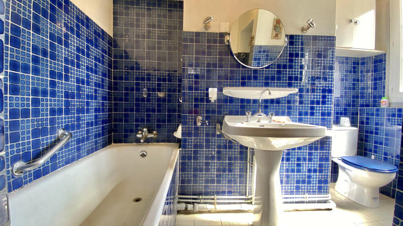 Maison - 208 m² - 11 pièces