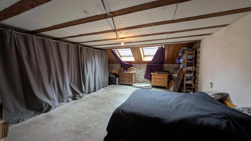 Maison - 239 m² - 8 pièces