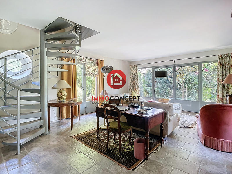 Maison ancienne - 180 m² - 7 pièces