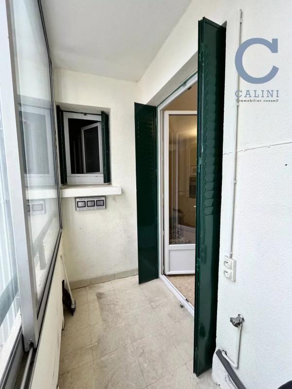 Appartement - 117 m² - 6 pièces