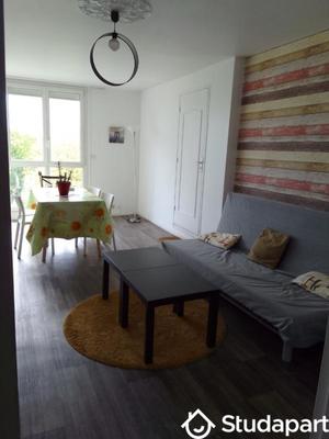 Chambre - 14 m² - 1 pièce