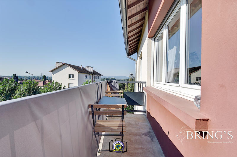 Appartement - 80 m² - 5 pièces