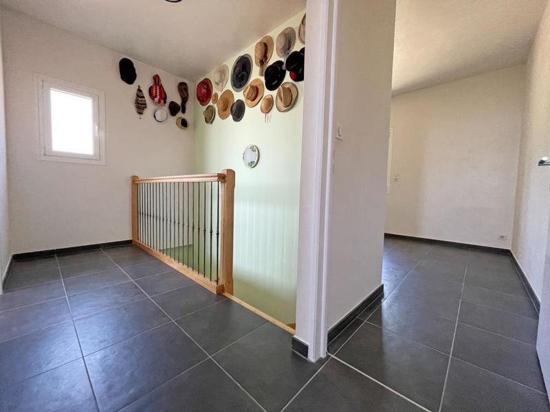 Maison - 190 m² - 5 pièces