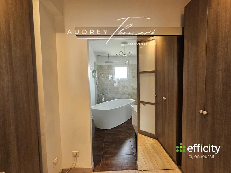 Pavillon - 140 m² - 6 pièces