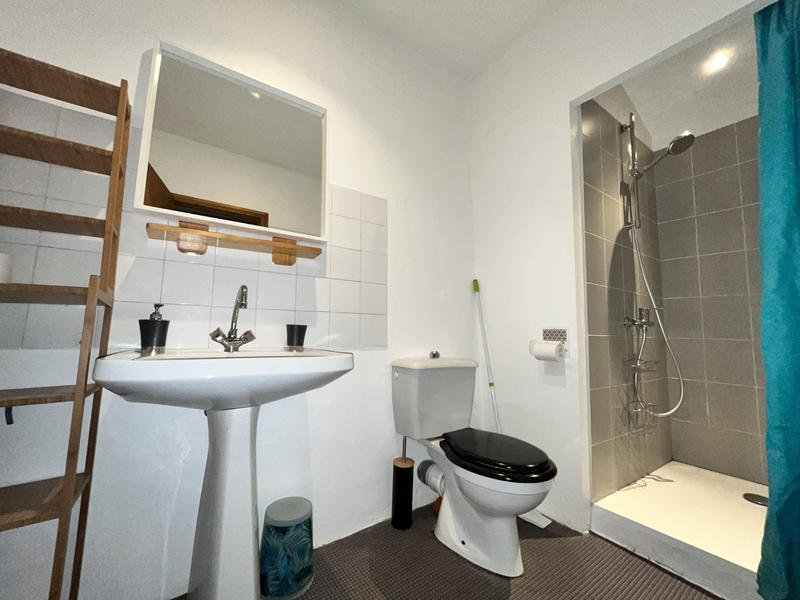 Maison - 210 m² - 6 pièces