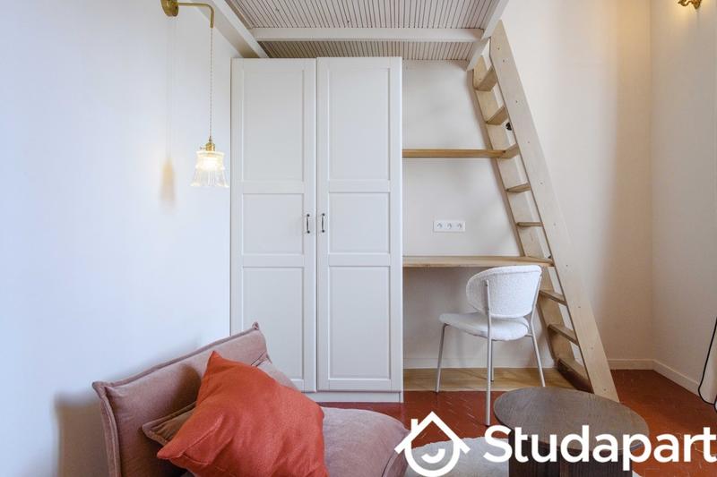 Chambre - 11 m² - 1 pièce