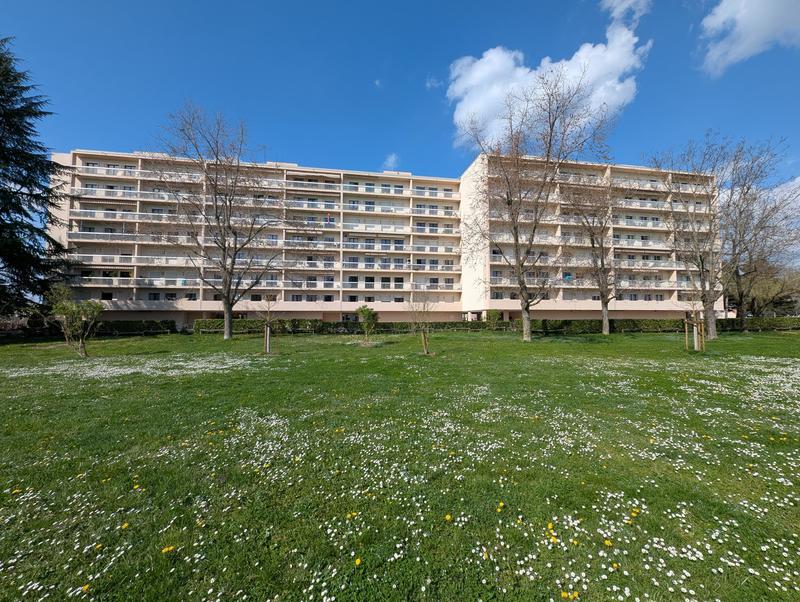 Appartement - 83 m² - 4 pièces