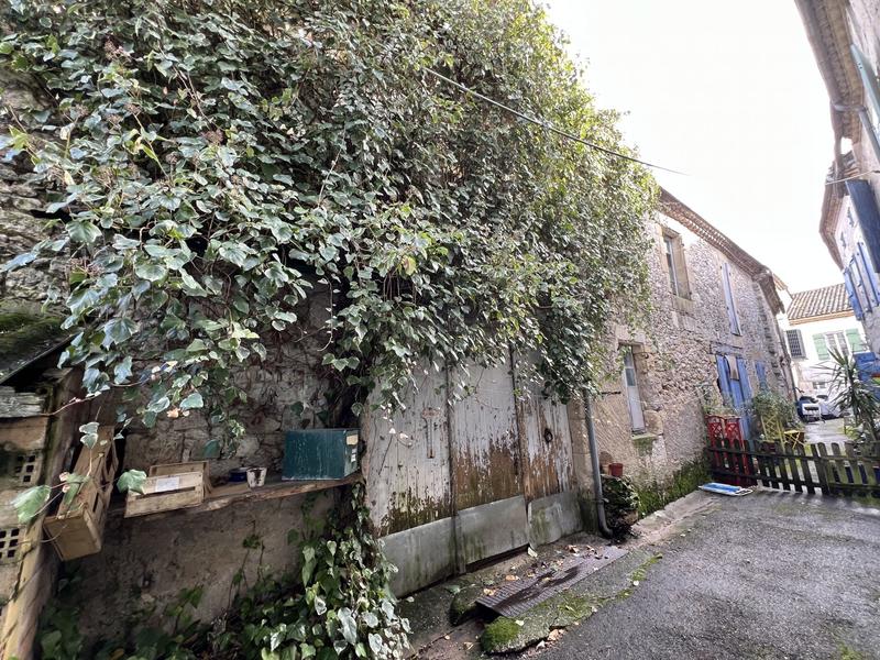 Appartement - 124 m² - 1 pièce