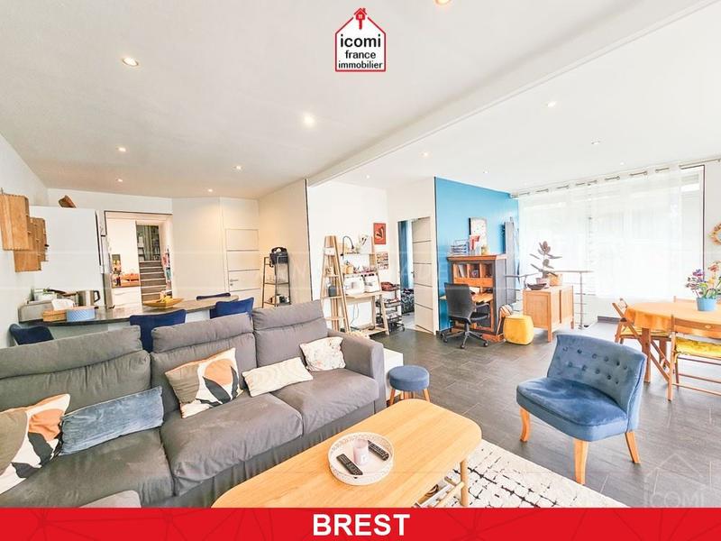 Appartement - 120 m² - 7 pièces