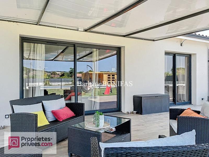 Maison - 102 m² - 5 pièces