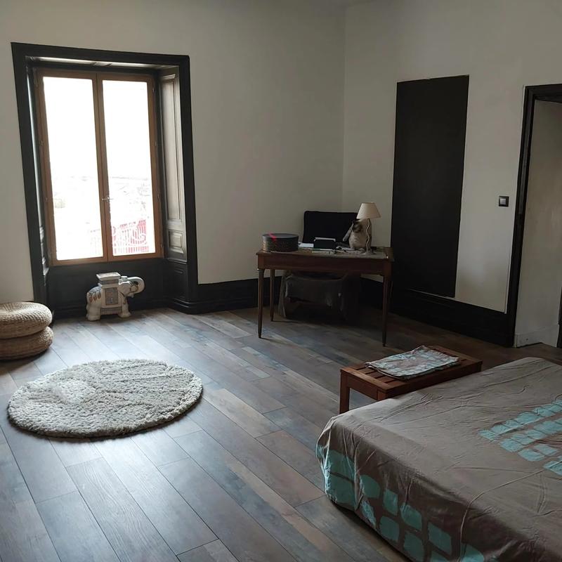 Maison de ville - 240 m² - 7 pièces