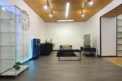 Local commercial - 75 m² - 4 pièces