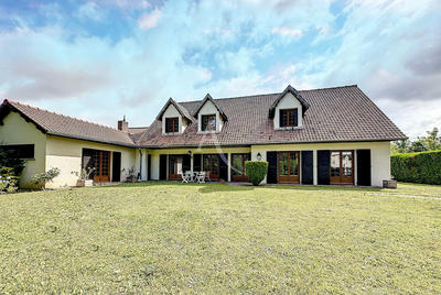 Maison - 212 m² - 6 pièces