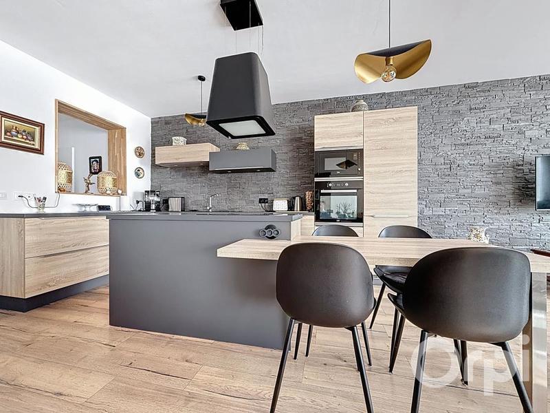 Maison - 199 m² - 4 pièces