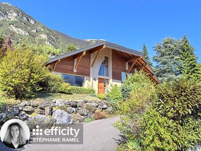 Maison - 143 m² - 6 pièces