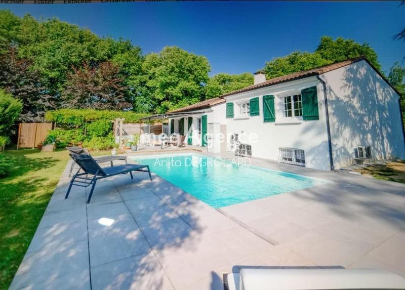 Maison - 200 m² - 5 pièces