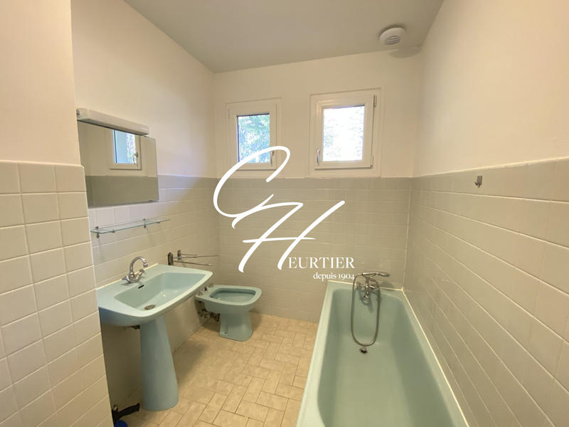 Maison - 151 m² - 6 pièces