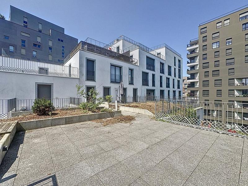 Appartement - 77 m² - 4 pièces