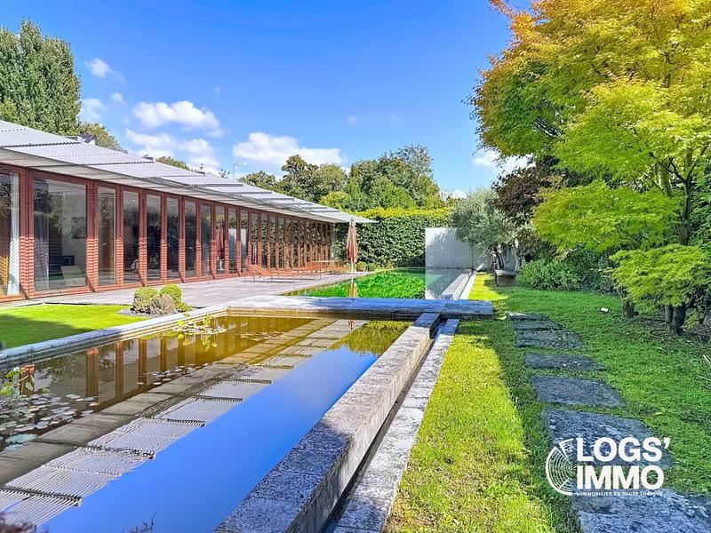 Maison contemporaine - 245 m² - 7 pièces