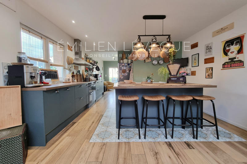 Maison de ville - 140 m² - 7 pièces