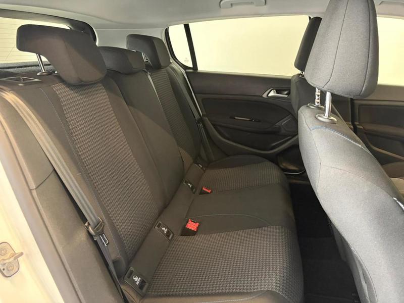 Peugeot 308 Phase II 1.5 Blue HDi 102 cv