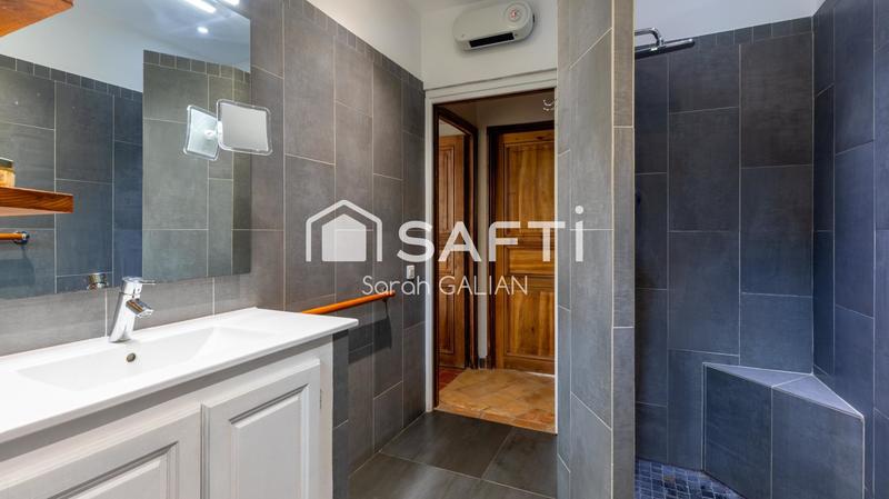 Villa - 180 m² - 5 pièces