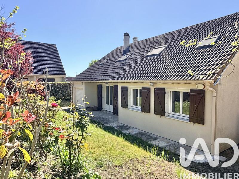 Maison - 185 m² - 9 pièces