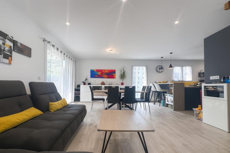 Maison - 100 m² - 5 pièces