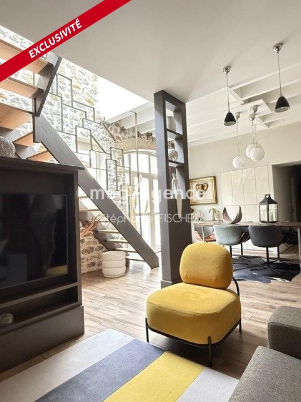 Maison en pierre - 190 m² - 9 pièces