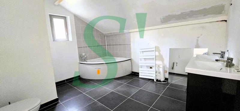 Maison - 91 m² - 4 pièces