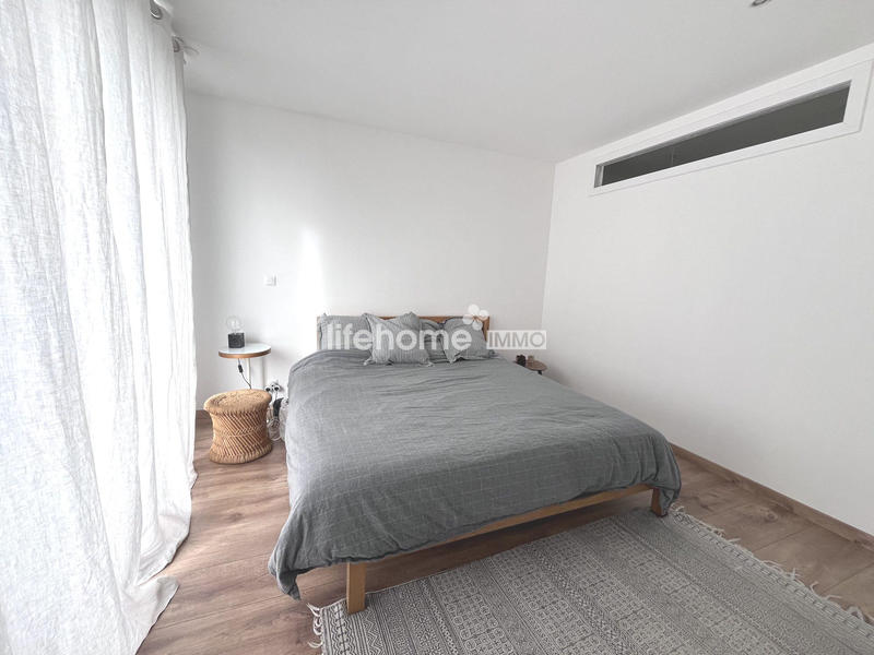 Maison traditionnelle - 200 m² - 8 pièces