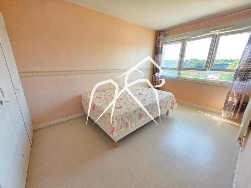 Appartement ancien - 76 m² - 4 pièces