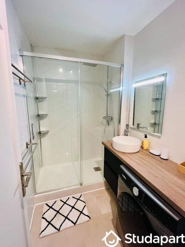 Chambre - 9 m² - 1 pièce