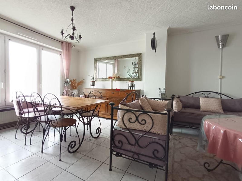 Maison - 94 m² - 4 pièces