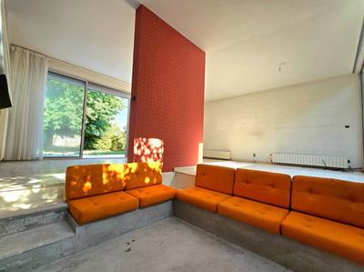 Maison - 280 m² - 9 pièces