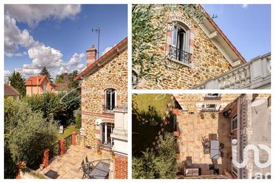 Maison - 223 m² - 10 pièces