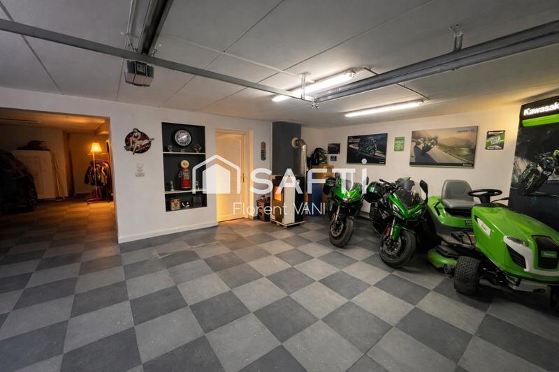 Maison - 140 m² - 6 pièces